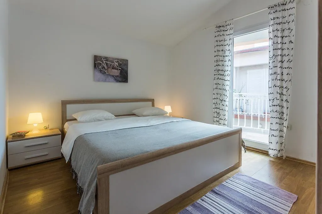 Apartment Chiara Sukošan 克罗地亚