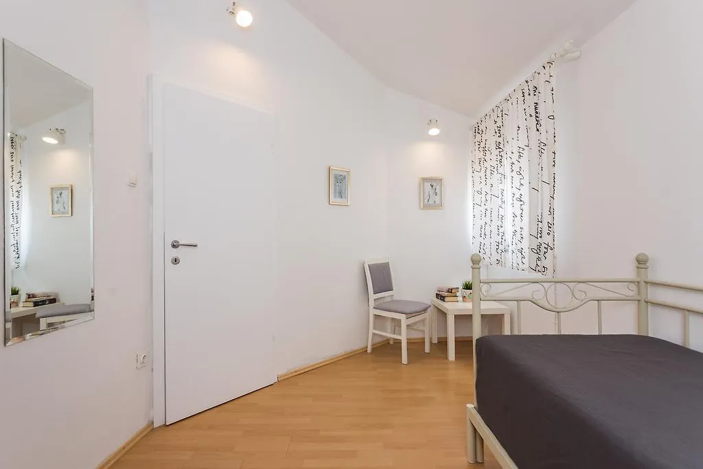 Apartment Chiara Sukošan 克罗地亚